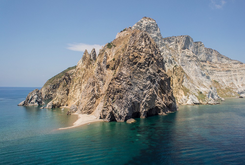 Palmarola: cala brigantina